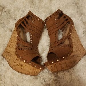 Size 9 wedge sandals